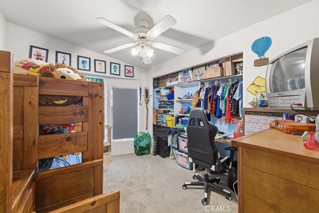 Image 21 of property listing at 40701 W Rancho Vista Boulevard 103, Palmdale, CA 93551