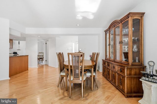 1606 CHANTICLEER, Cherry Hill, NJ 08003