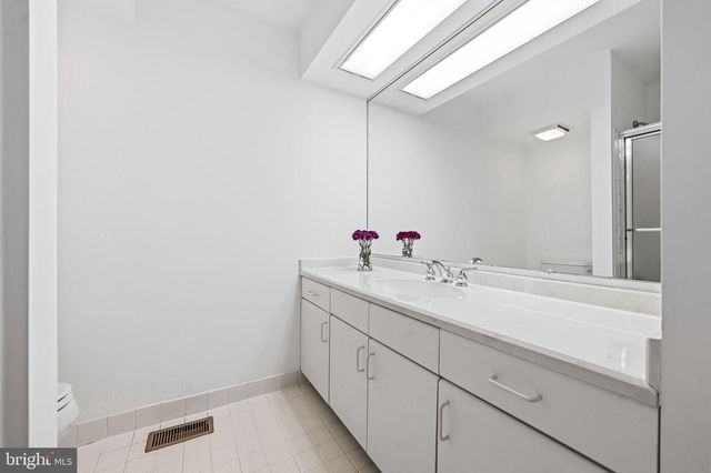 1606 CHANTICLEER, Cherry Hill, NJ 08003