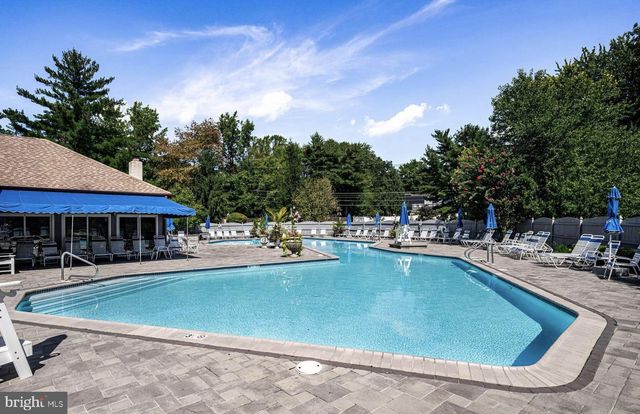 1606 CHANTICLEER, Cherry Hill, NJ 08003