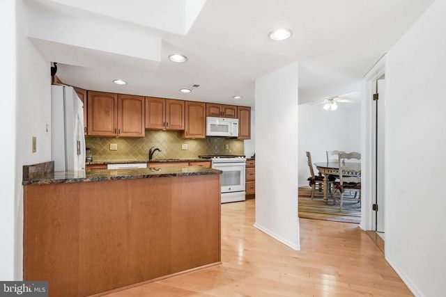 1606 CHANTICLEER, Cherry Hill, NJ 08003