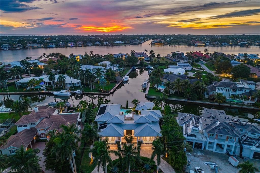 2290 Tarpon RD, NAPLES, FL 34102 — exterior