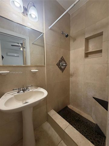 6XXX Dawson St C, Hollywood, FL 33023