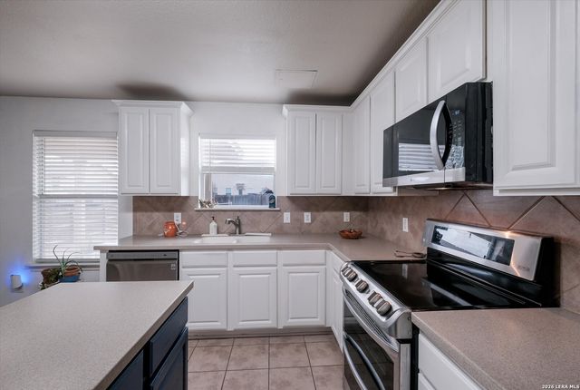 938 Magnolia Summit, San Antonio, TX 78251