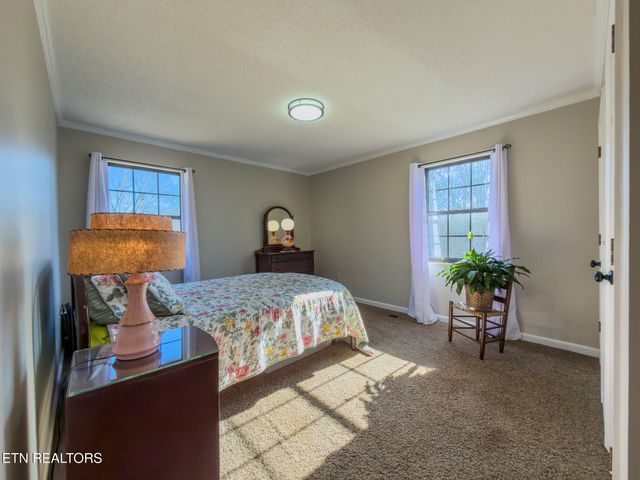 232 Creekwood Drive, Madisonville, TN 37354