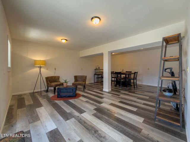 232 Creekwood Drive, Madisonville, TN 37354