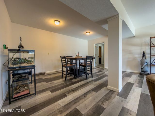 232 Creekwood Drive, Madisonville, TN 37354