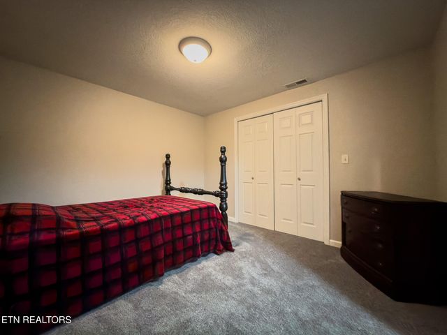 232 Creekwood Drive, Madisonville, TN 37354