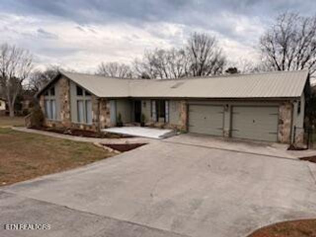 232 Creekwood Drive, Madisonville, TN 37354