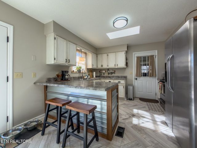 232 Creekwood Drive, Madisonville, TN 37354