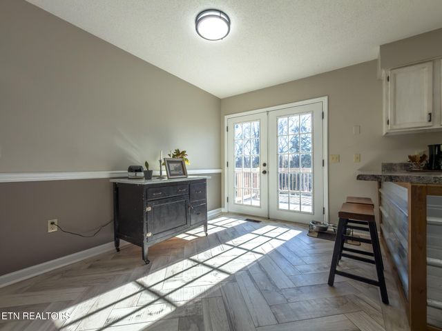 232 Creekwood Drive, Madisonville, TN 37354