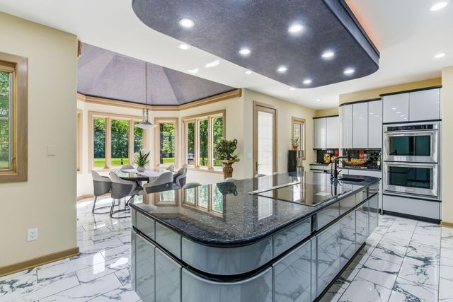 8432 Tartan Fields Drive, Dublin, OH 43017
