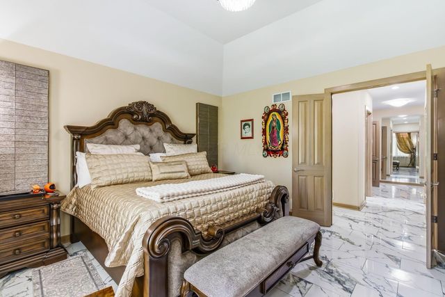 8432 Tartan Fields Drive, Dublin, OH 43017