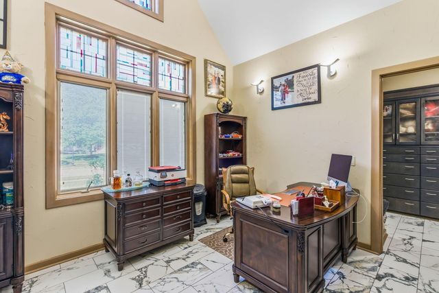 8432 Tartan Fields Drive, Dublin, OH 43017