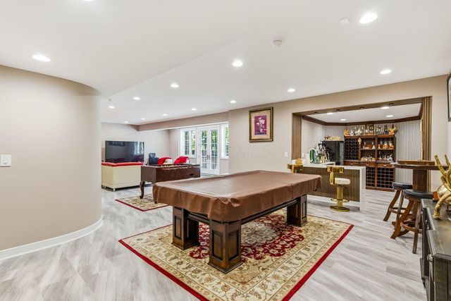8432 Tartan Fields Drive, Dublin, OH 43017