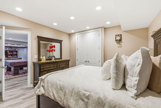 8432 Tartan Fields Drive, Dublin, OH 43017