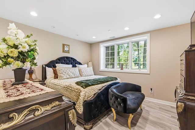 8432 Tartan Fields Drive, Dublin, OH 43017