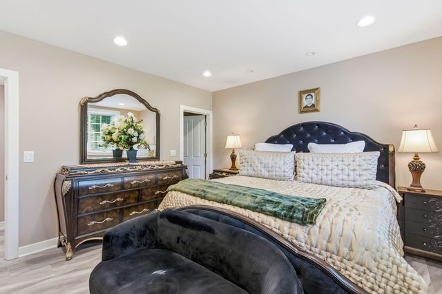 8432 Tartan Fields Drive, Dublin, OH 43017