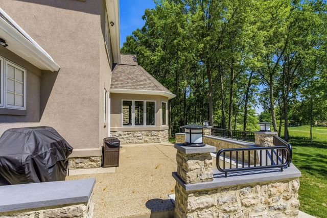 8432 Tartan Fields Drive, Dublin, OH 43017