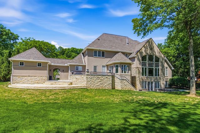 8432 Tartan Fields Drive, Dublin, OH 43017
