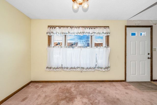 241 Broadway Rd 50, Dracut, MA 01826