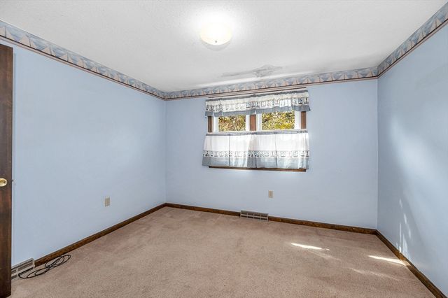 241 Broadway Rd 50, Dracut, MA 01826