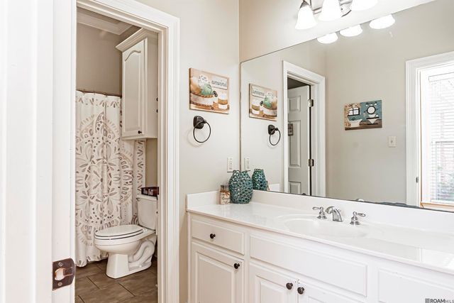 2402 S Turnberry Ave, Zachary, LA 70791