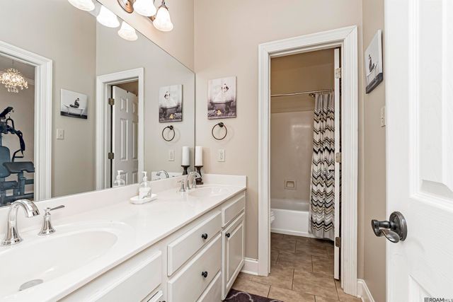 2402 S Turnberry Ave, Zachary, LA 70791