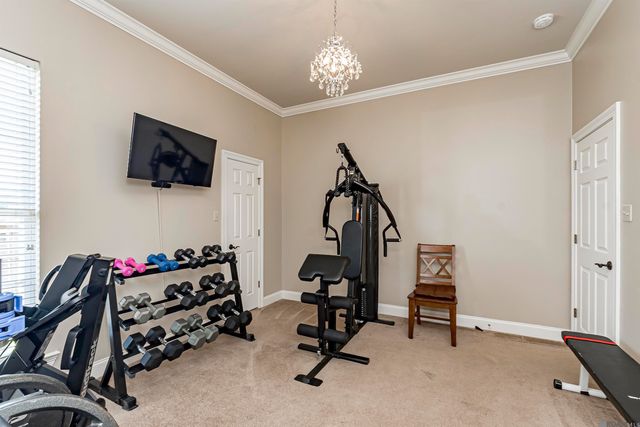 2402 S Turnberry Ave, Zachary, LA 70791