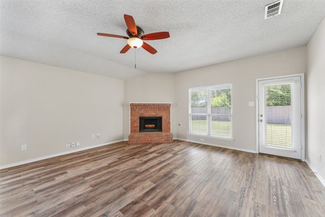 1422 Fairfield Drive, Forney, TX 75126