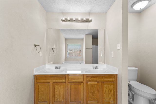 1422 Fairfield Drive, Forney, TX 75126