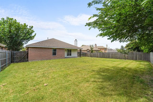 1422 Fairfield Drive, Forney, TX 75126