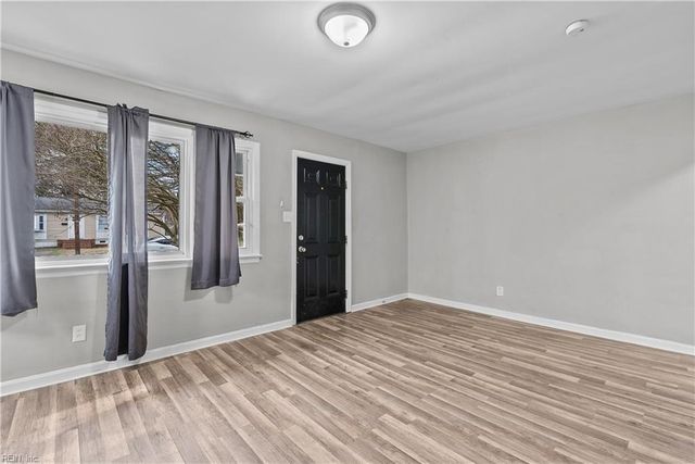 6006 Old AVE, Newport News, VA 23605