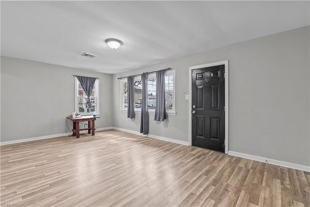 6006 Old AVE, Newport News, VA 23605