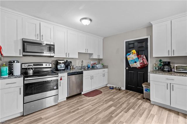 6006 Old AVE, Newport News, VA 23605