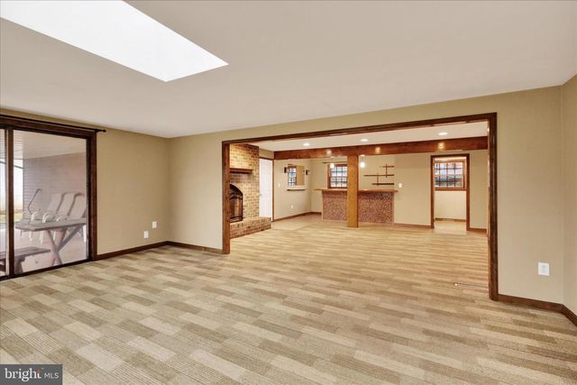 2476 WILSON ST, Reading, PA 19605