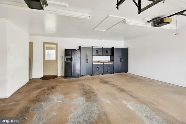 2476 WILSON ST, Reading, PA 19605