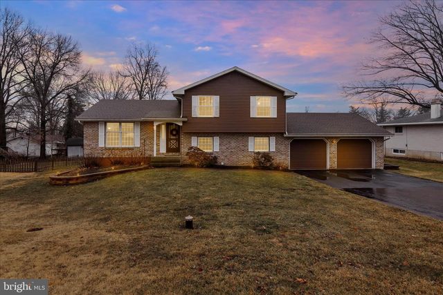 2476 WILSON ST, Reading, PA 19605