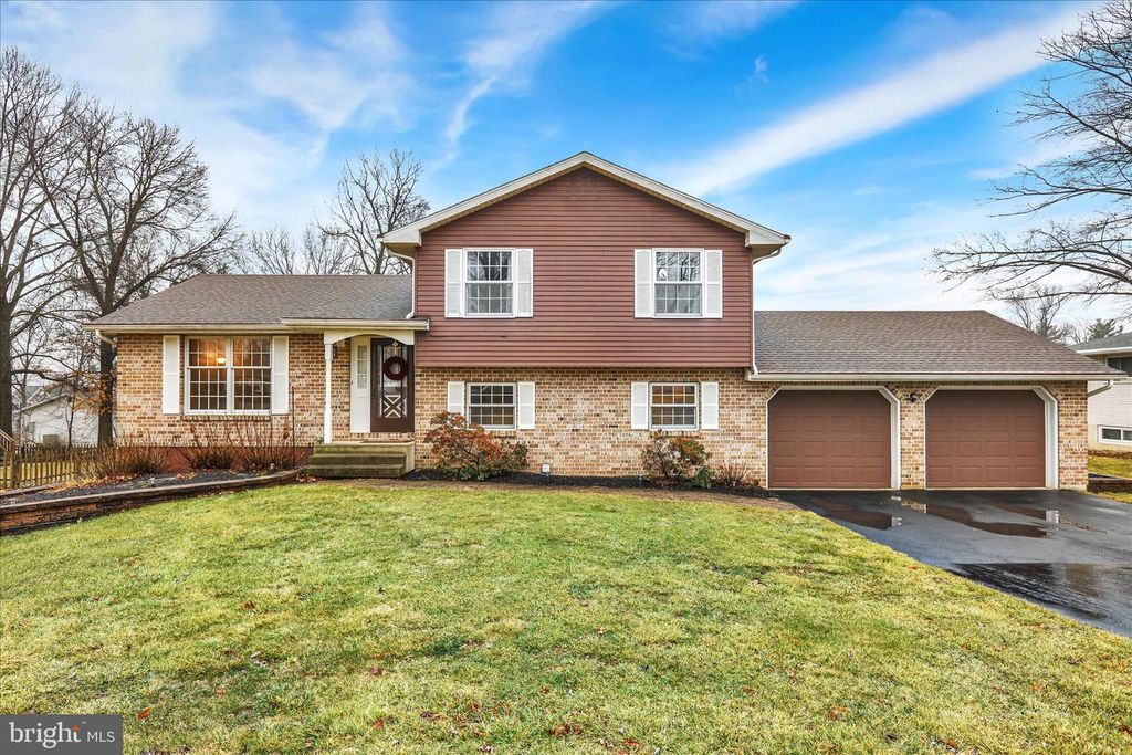 2476 WILSON ST, Reading, PA 19605