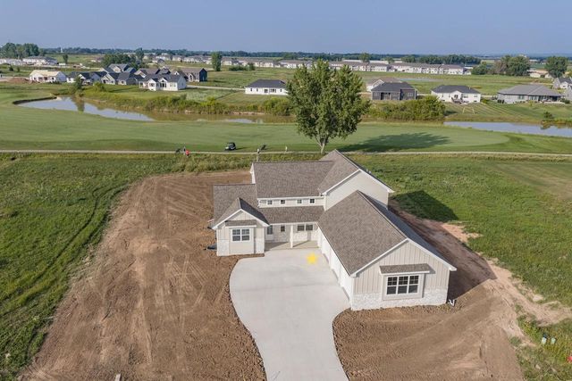 122 BECKERAE COURT, Wrightstown, WI 54180