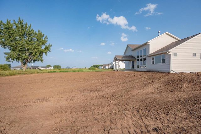 122 BECKERAE COURT, Wrightstown, WI 54180