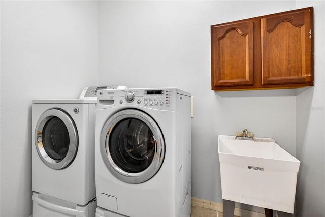 1923 RUTHERFORD DRIVE, Dover, FL 33527