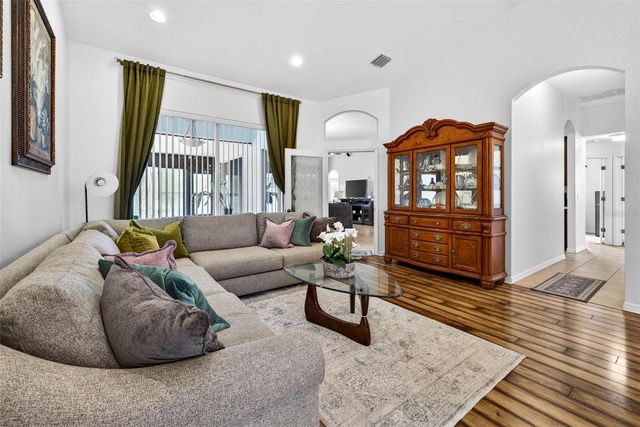 1923 RUTHERFORD DRIVE, Dover, FL 33527