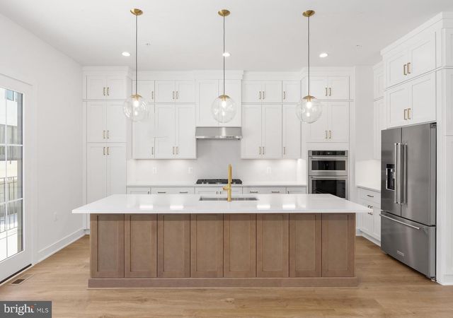 8618 ERDEM PL, Chevy Chase, MD 20815