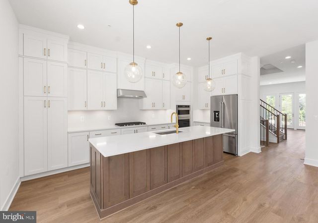 8618 ERDEM PL, Chevy Chase, MD 20815