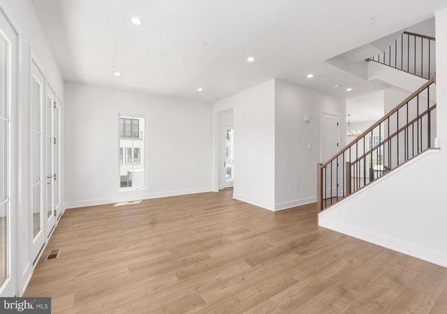 8618 ERDEM PL, Chevy Chase, MD 20815
