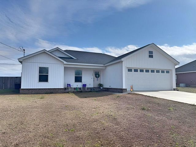 198 Northbrook Dr, Slocomb, AL 36375