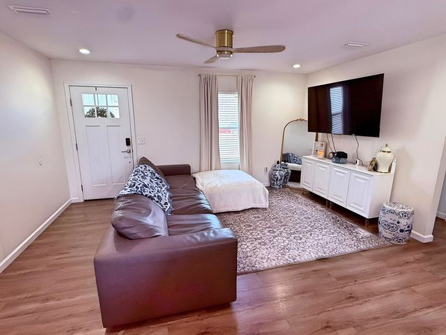 198 Northbrook Dr, Slocomb, AL 36375