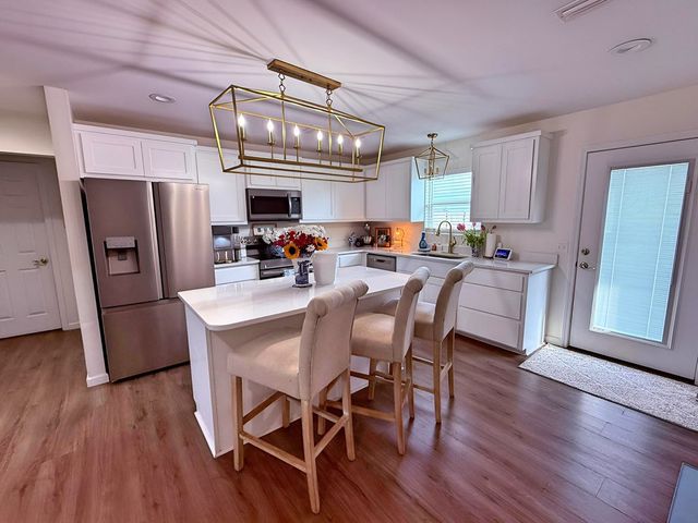 198 Northbrook Dr, Slocomb, AL 36375