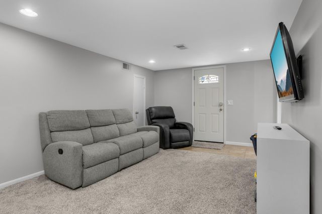 731 123rd Avenue NW, Coon Rapids, MN 55448